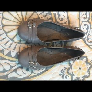 Last Chance*** Dunes gray flats Sz 7.5